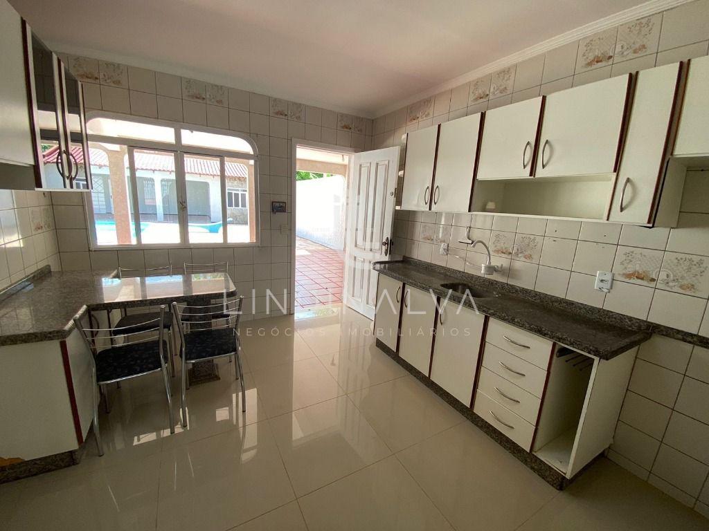 Casa no Panorama, na região do Mega Vila, com área gourmet e p...
