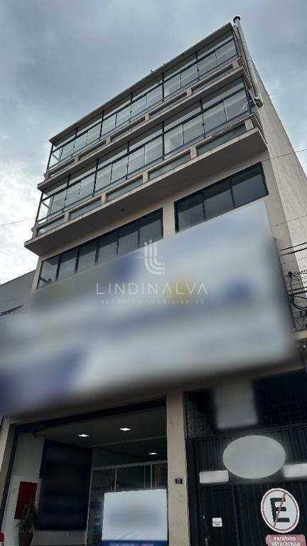 Apartamento Duplex com 5 suítes, para locação no Centro - próx. a Av. Brasil