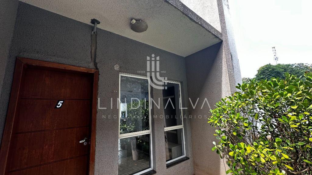 Sobrado com 2 quartos e área de churrasqueira em condomínio  - Vila Yolanda