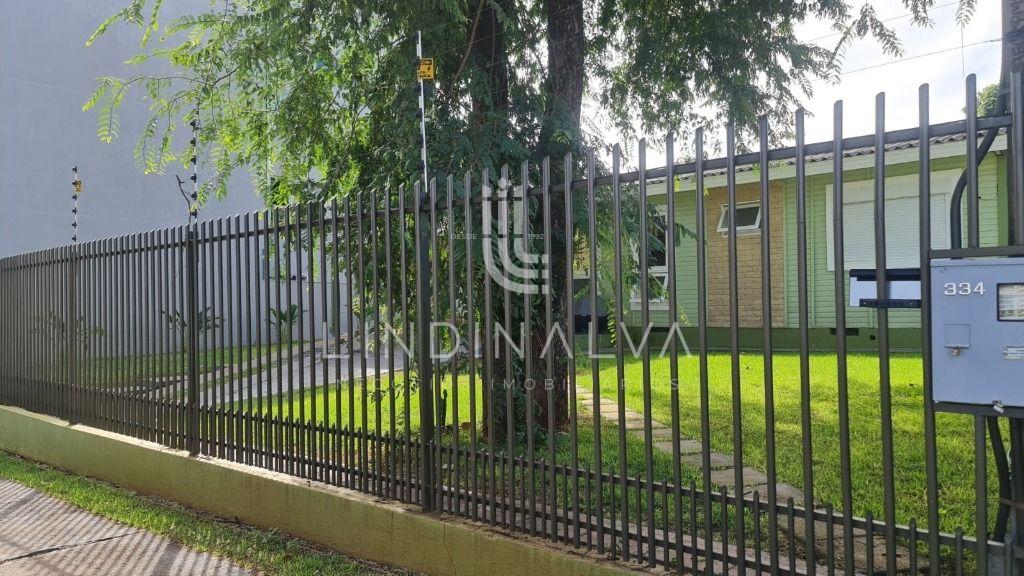 Casa com terreno de 599,92m2, ao lado banco Itaú -Vila A