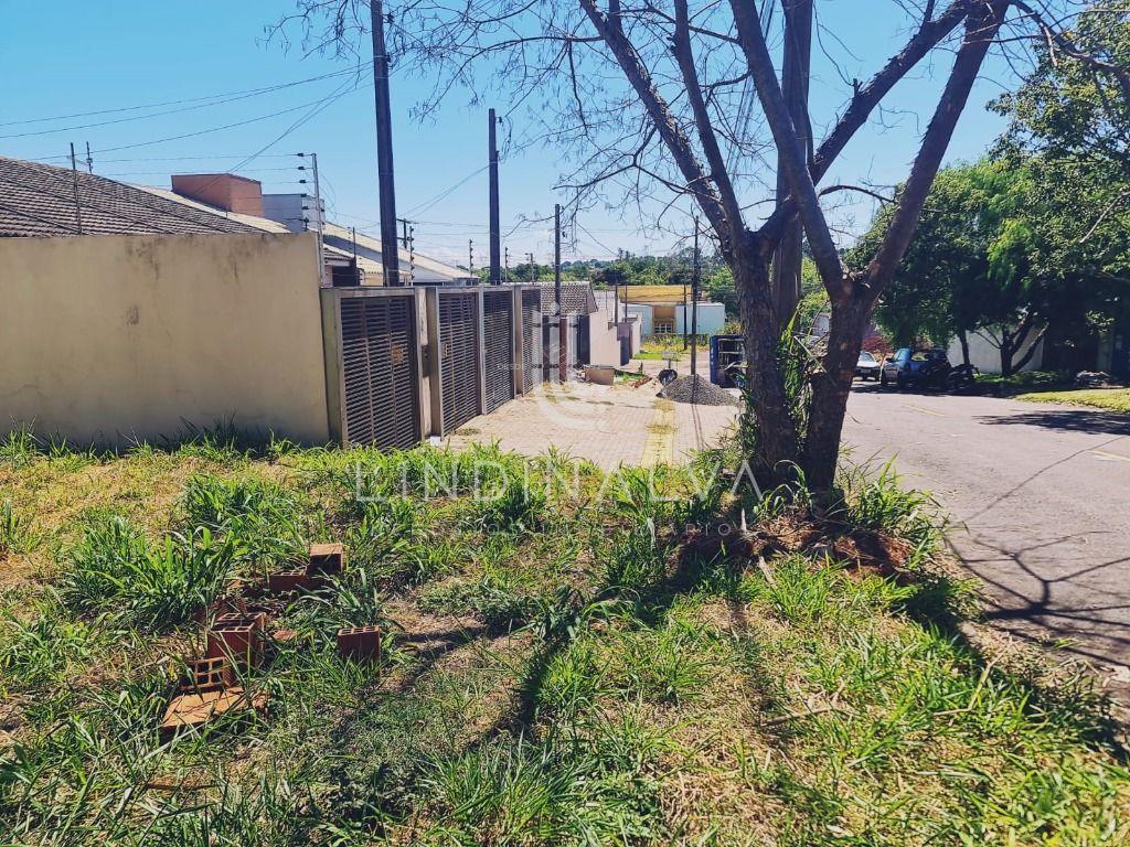 Terreno à venda com 337,00 m2 no Jardim Ipê III em Foz do Iguaçu