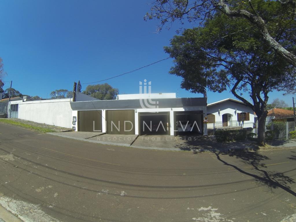 Sobrado semi-mobiliado com piscina e 5 quartos, no Centro de Foz