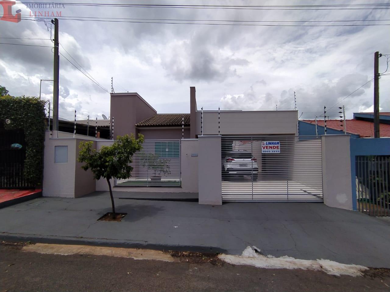 EXCELENTE CASA PARA VENDA NO JARDIM DONA MARTINHA