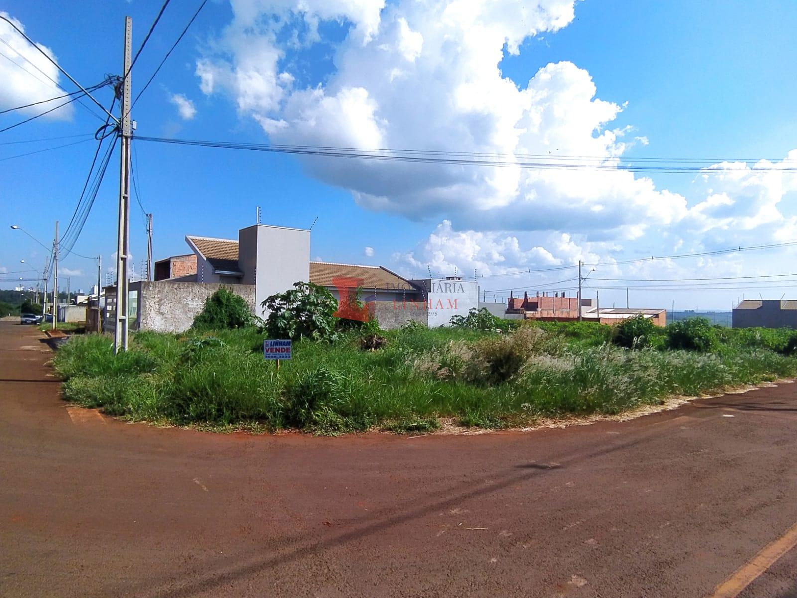 ÓTIMO LOTE DE ESQUINA A VENDA NO CONJUNTO TROPICAL 02