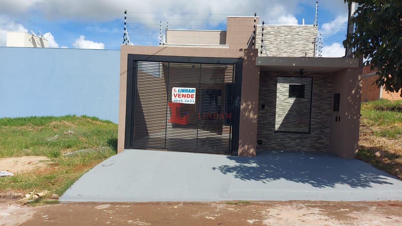 OTIMA CASA A VENDA COM 2 QUARTOS   1 SUITE - ACABAMENTO DIFERE...