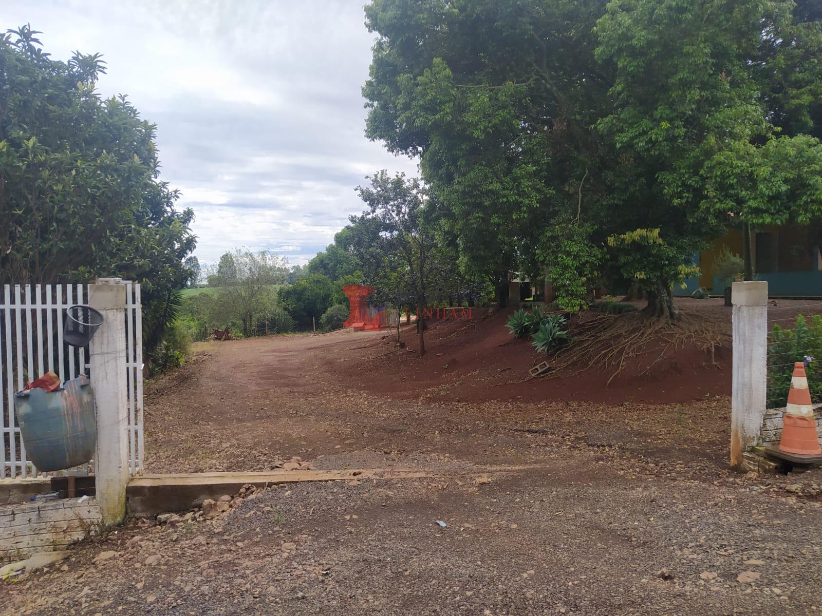 CHÁCARA  A VENDA NA REGIÃO CENTRAL DE MAUA DA SERRA