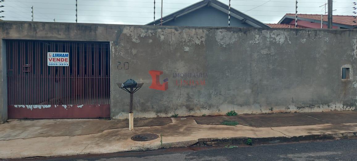 CASA COM 2 QUARTOS NO JARDIM PLANALTO - TERRENO INTEIRO DE 220M 