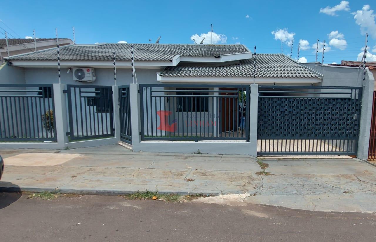 ÓTIMA CASA À VENDA NO JARDIM SANTO ANTÔNIO COM 3 QUARTOS SENDO...