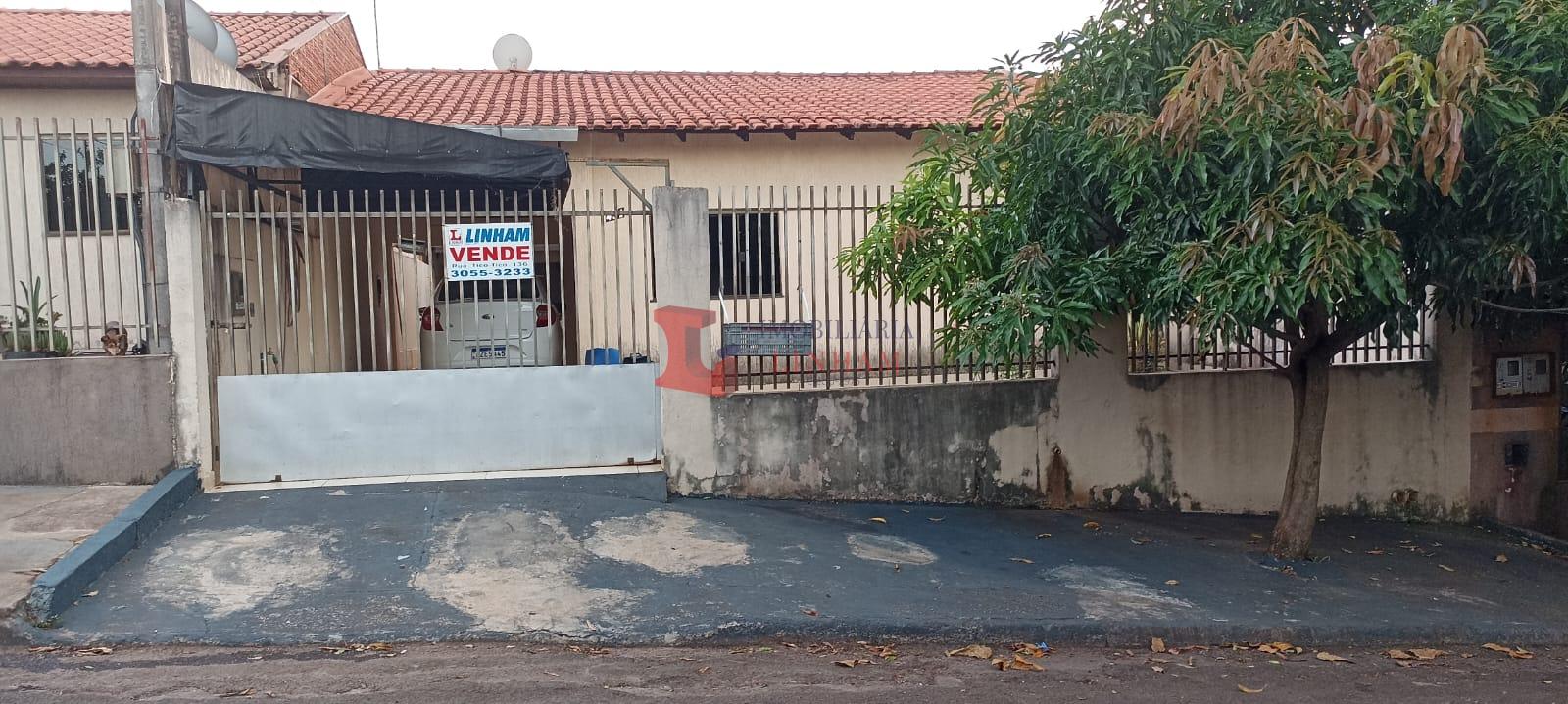 CASA À VENDA NO JARDIM MONTE CARLOS COM EDÍCULA