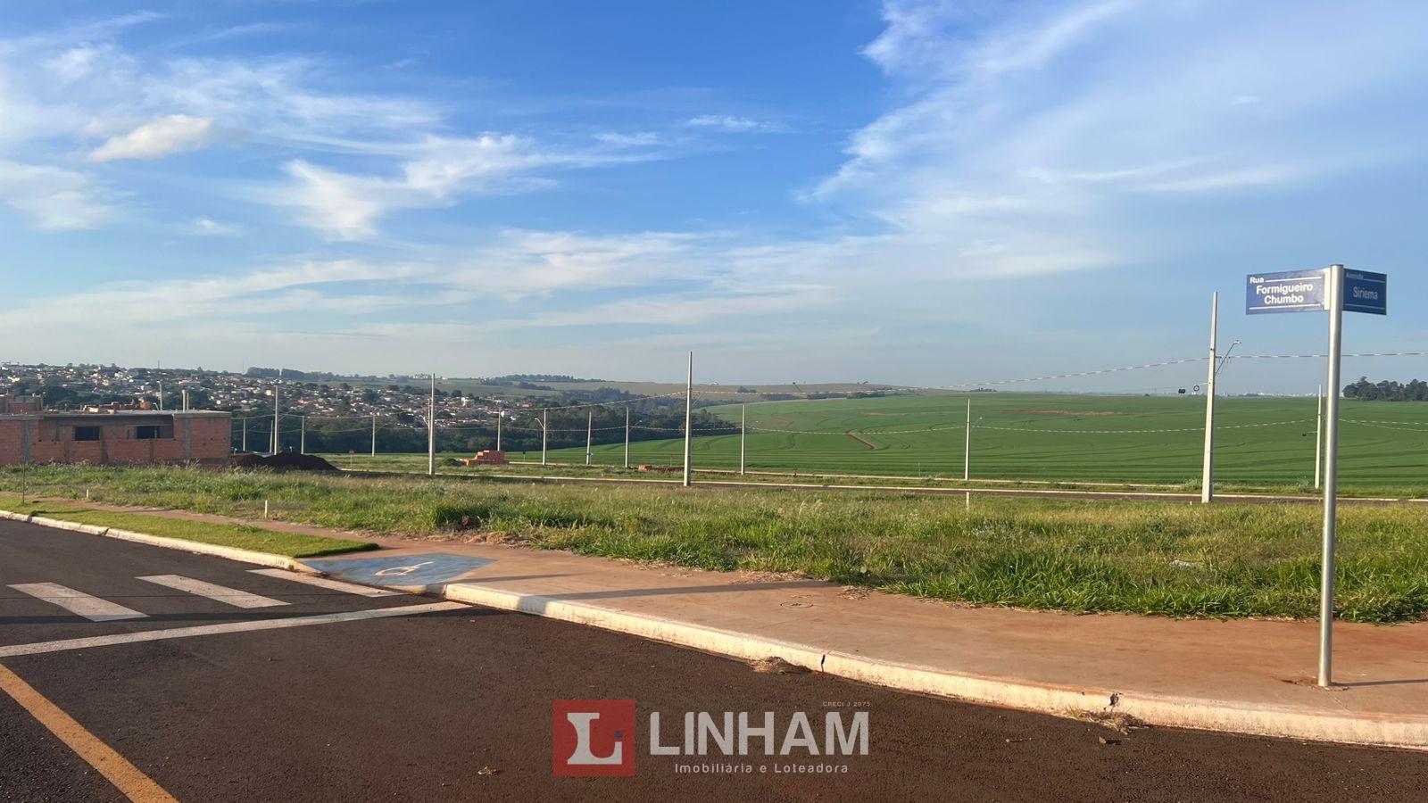 VENDA DE TERRENO COMERCIAL DE ESQUINA NA AV SIRIEMA 450M 