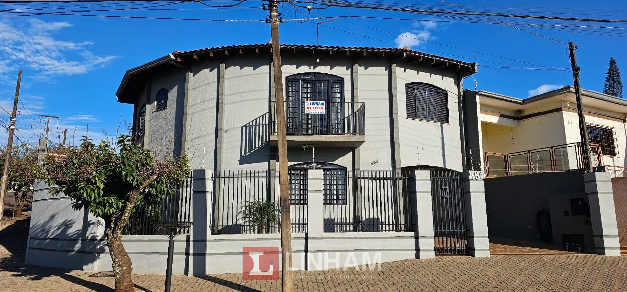 Sobrado disponível para locação no Jardim Baronesa em Arapongas.