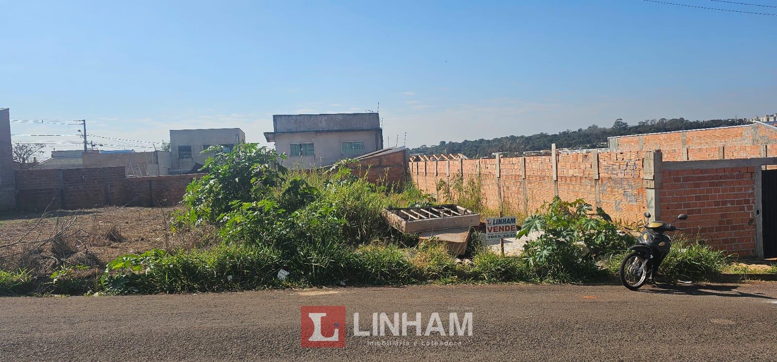 TERRENO COM 11,00 METROS DE FRENTE BEM LOCALIZADO NO JD CASAGR...