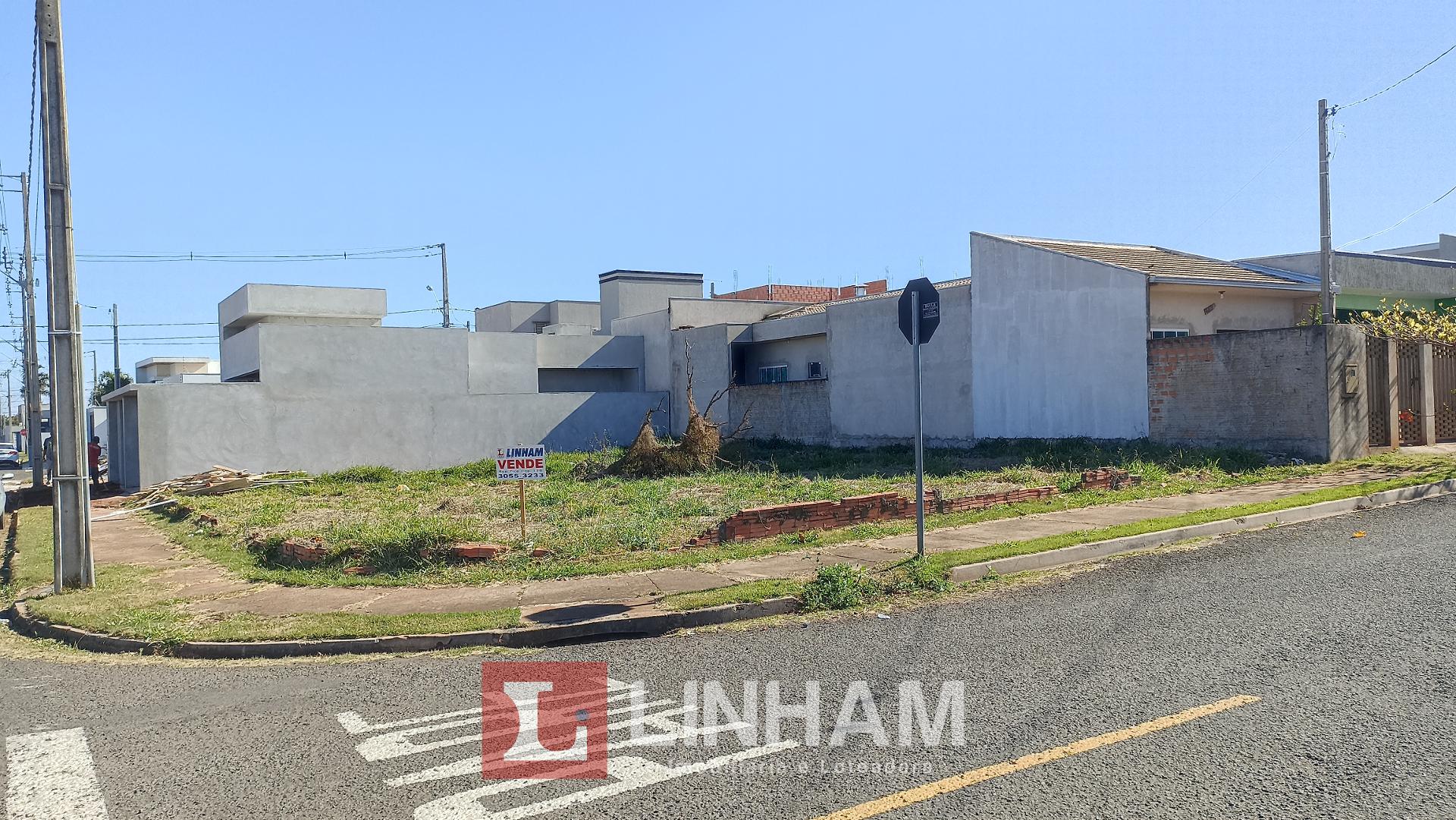 TERRENO DE ESQUINA À VENDA NO JARDIM PARANÁ COM 312 M2 - PLANO