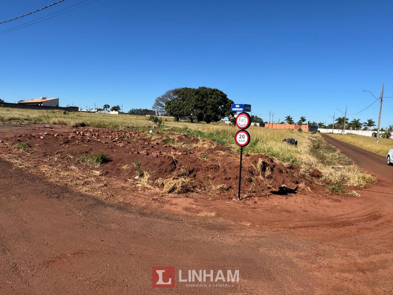 TERRENO DE ESQUINA COM 960,64 - SABAUDIA - LOTEAMENTO ANA ELIZA