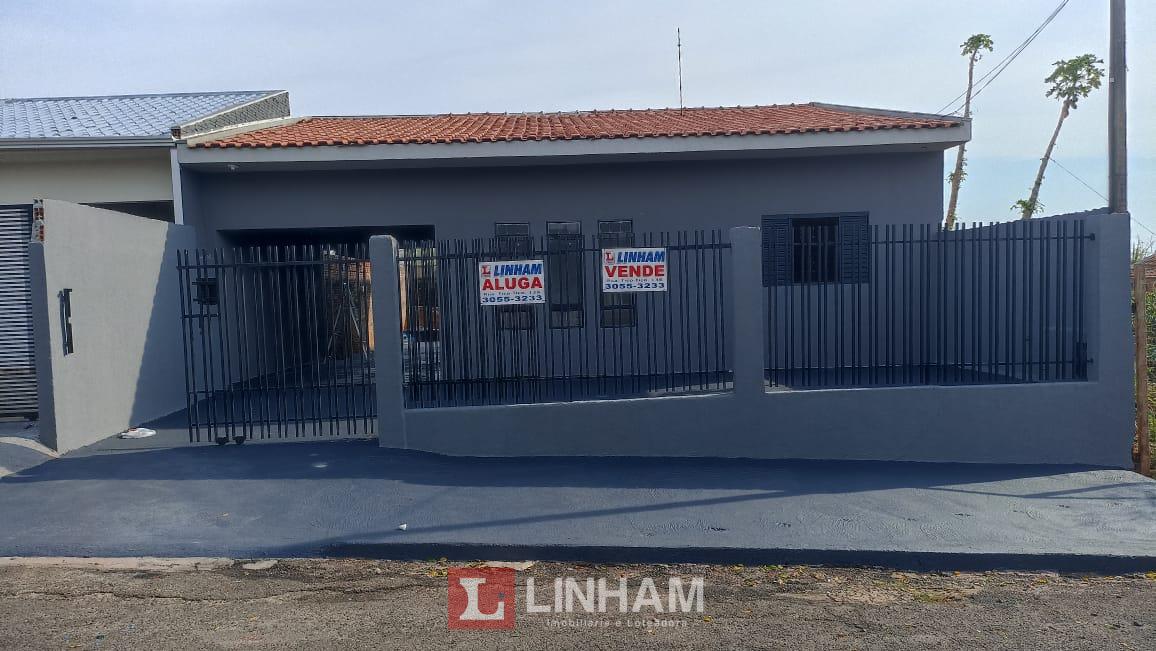 CASA COM 2 QUARTOS EM TERRENO INTEIRO - GARAGEM E ESPAÇO NOS F...