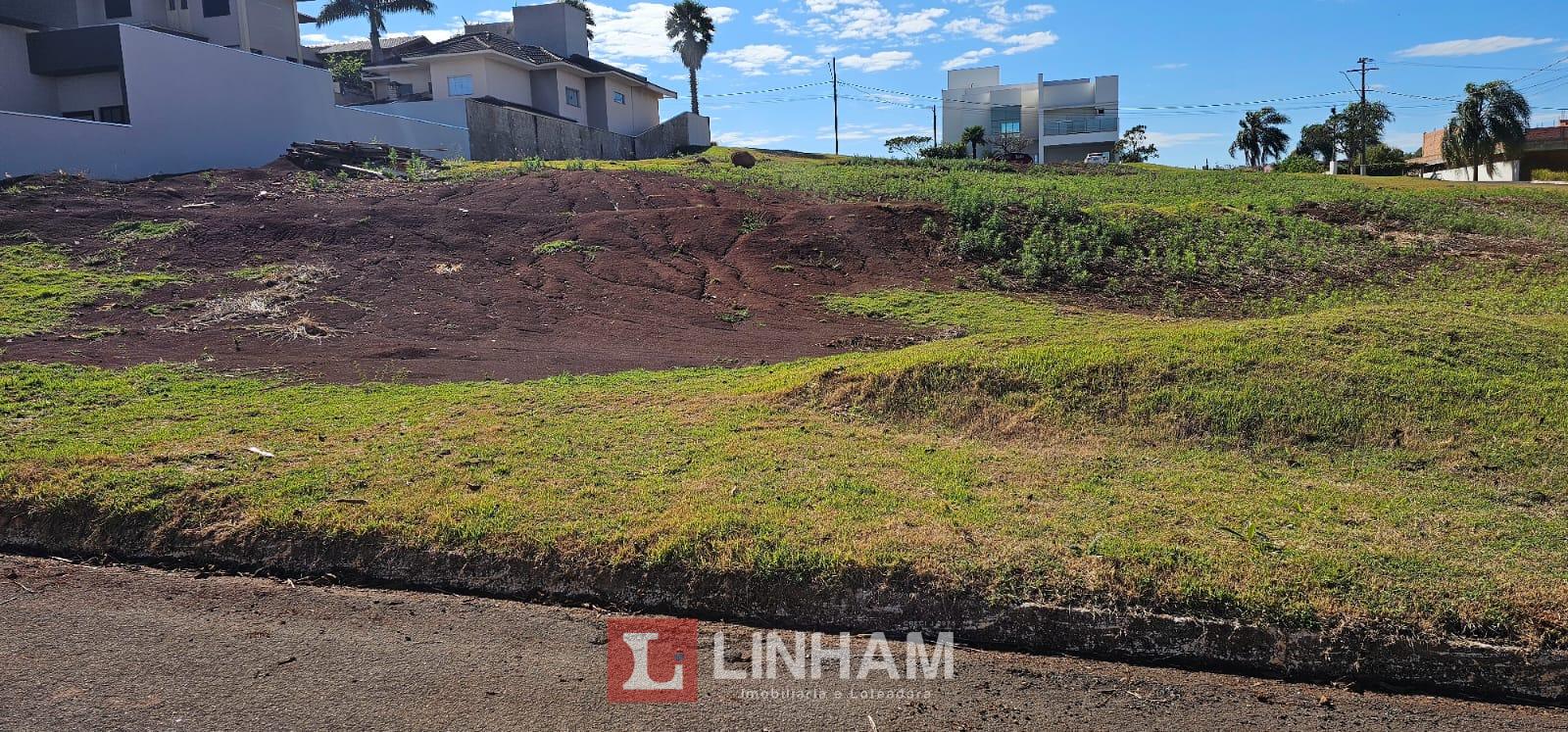 VENDA EM CONDOMINIO FECHADO TERRENO DE 525M  - PROXIMO AO CENT...