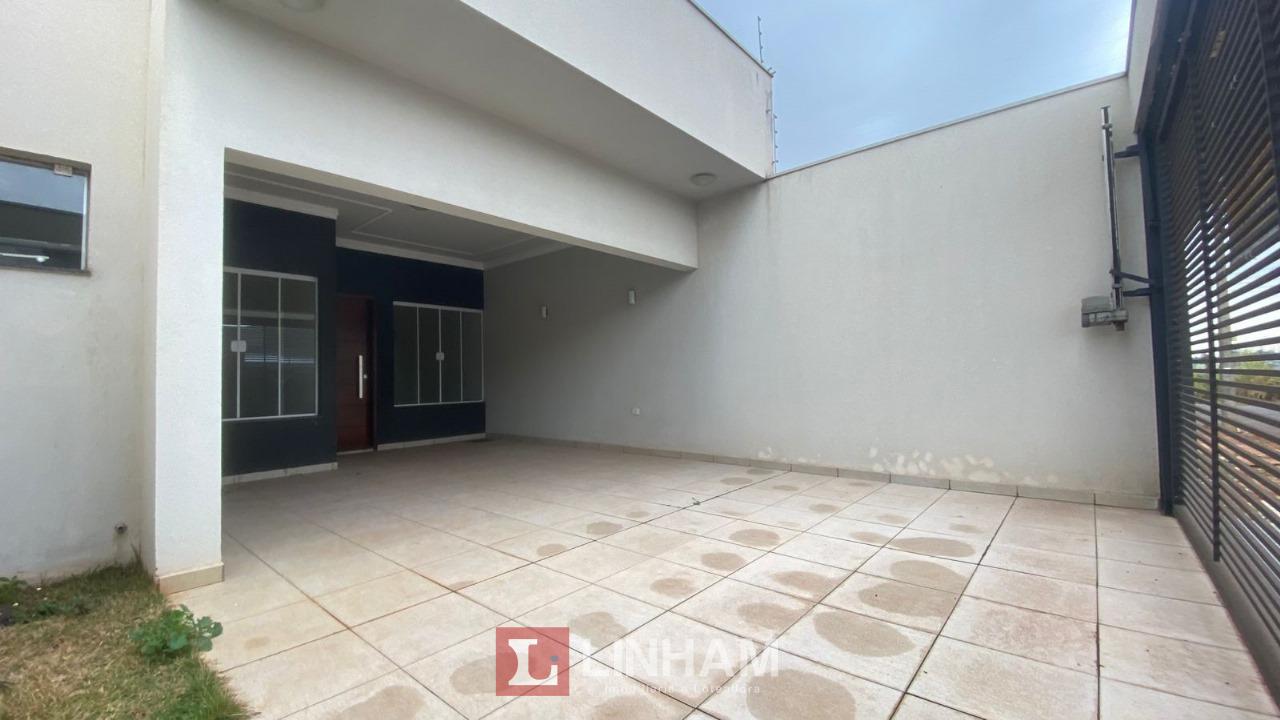 CASA GEMINADA LOCALIZADA NO JD PAULINO FEDRIGO COM 3 QUARTOS S...