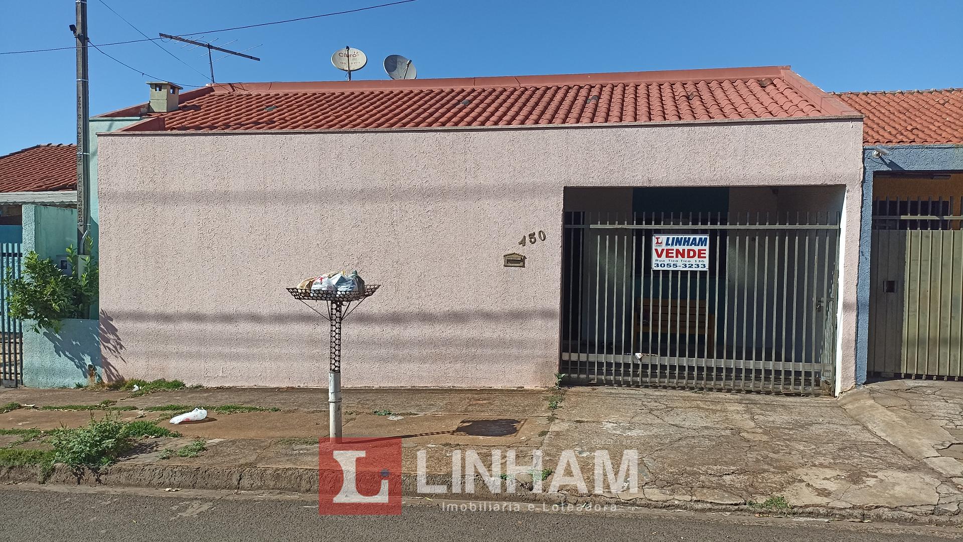 CASA À VENDA NO JARDIM SANTA EFIGÊNIA COM 3 DORMITÓRIOS, SENDO...