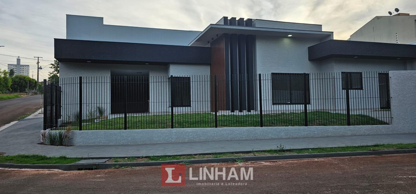 CASA COM 3 QUARTOS SENDO 1 SUITE EM BAIRRO NOBRE PR?XIMO AO CE...