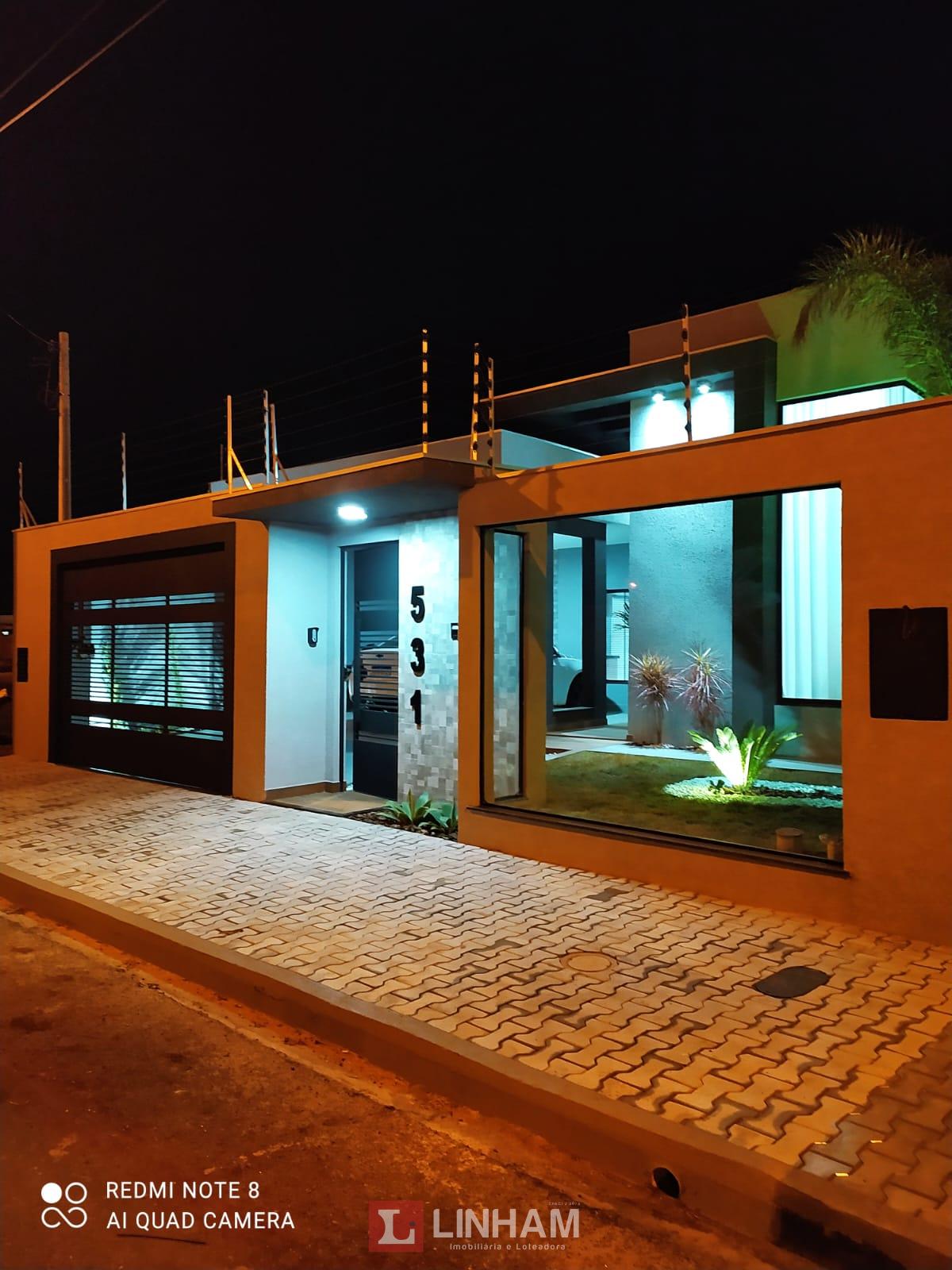 LOCALIZA??O PRIVILEGIADA NO JD PARAN? CASA COM 3 QUARTOS SENDO...