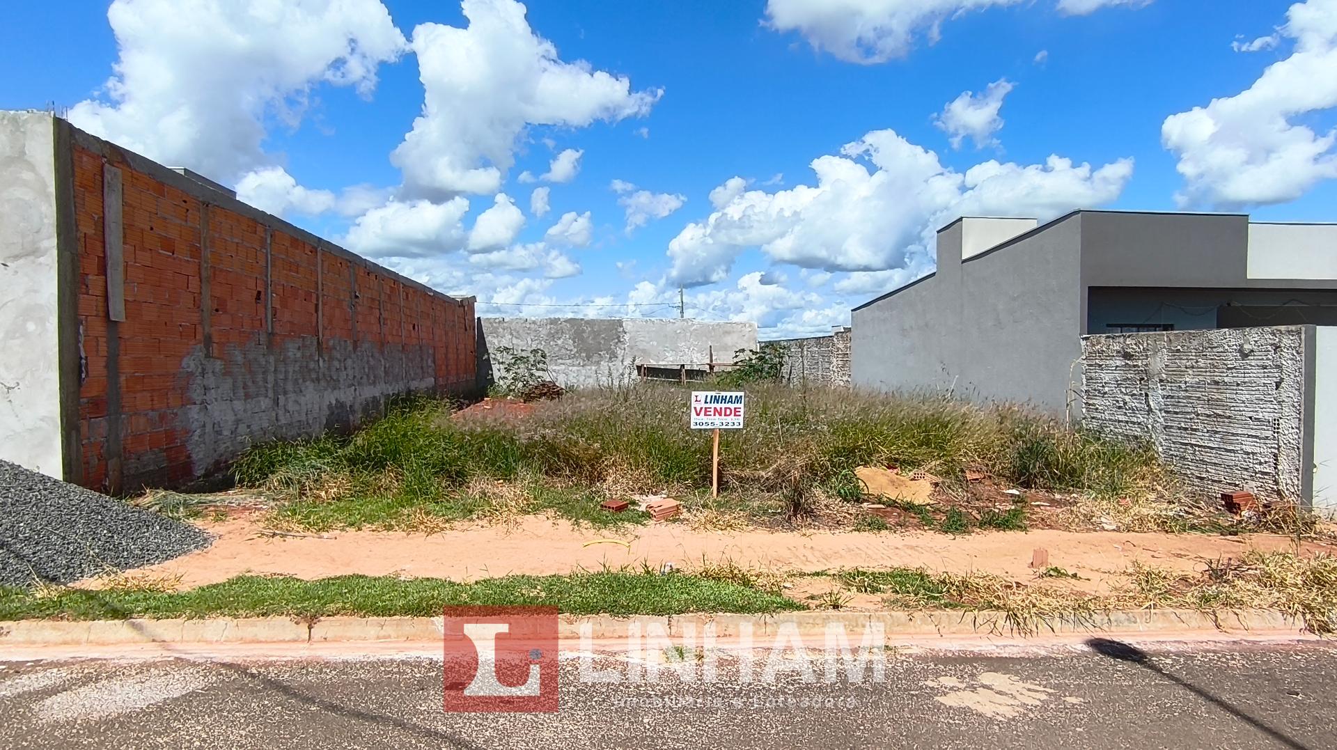 TERRENO À VENDA NO RESIDENCIAL CIDADE JARDIM COM 300 M2