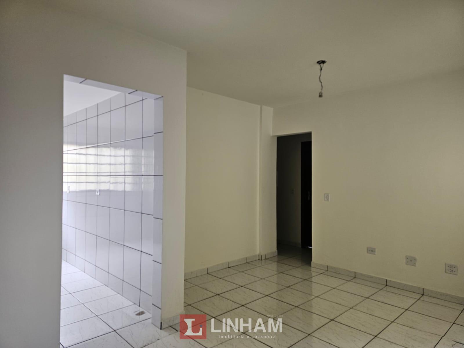 OPORTUNIDADE- PROXIMO AO CENTRO AP COM SUITE   2 QUARTOS - PRE...