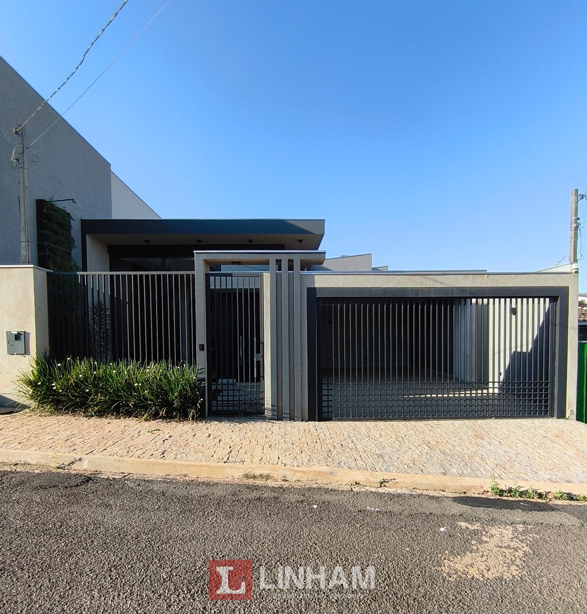 EXCELENTE CASA À VENDA NO JARDIM SANTA ALICE 1 COM PISCINA E S...