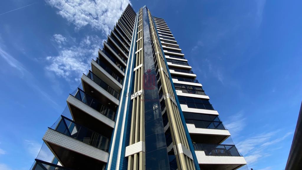 APARTAMENTO - EDIFÍCIO PANORÂMICO
