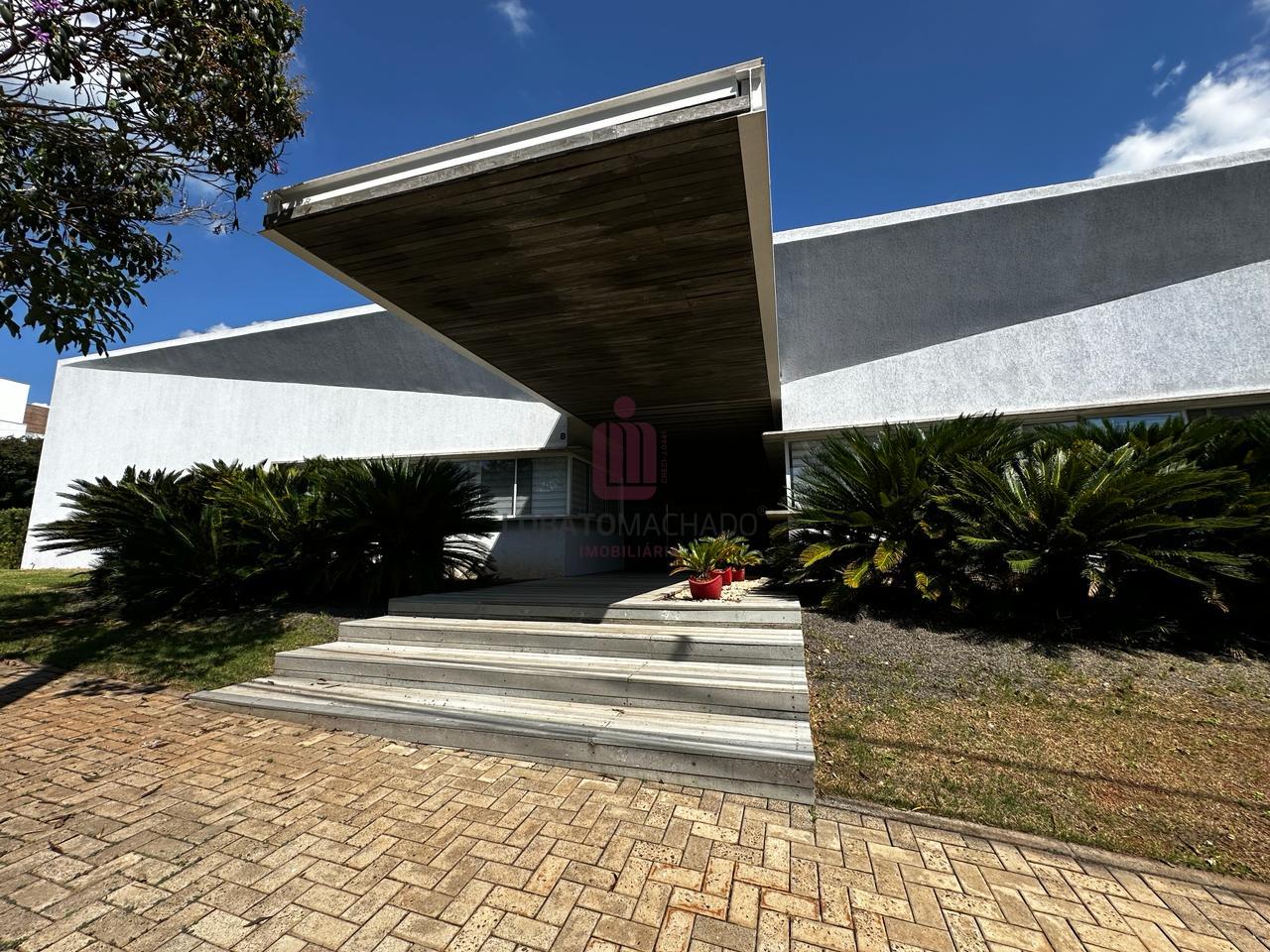 CASA - CONDOMÍNIO FECHADO