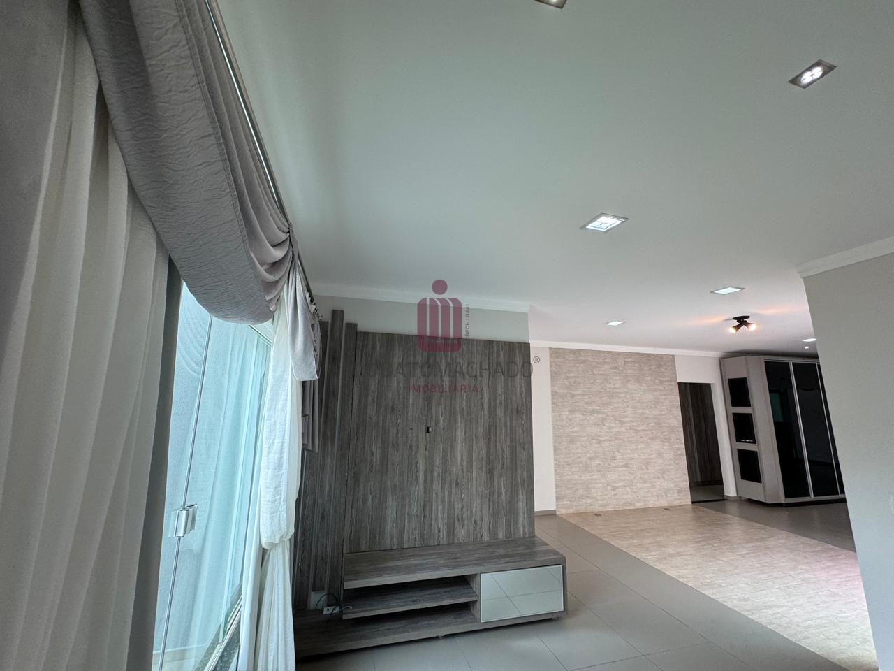 CASA  SEMIMOBILIADA - RUA BOM RETIRO - JARDIM SÃO ROQUE III