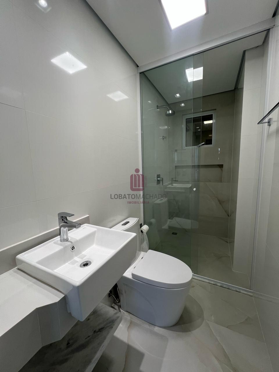 APARTAMENTO - ELEGANCE TOWER - CENTRO