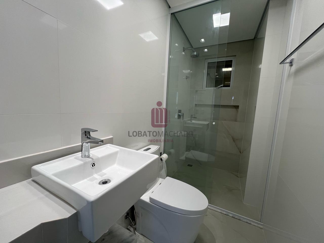 APARTAMENTO - ELEGANCE TOWER - CENTRO