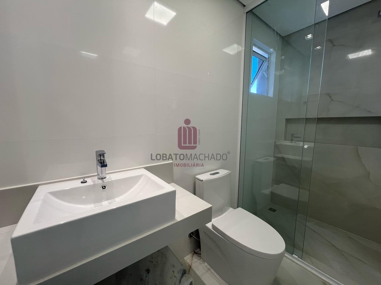 APARTAMENTO - ELEGANCE TOWER - CENTRO
