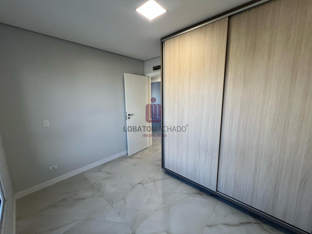 APARTAMENTO - ELEGANCE TOWER - CENTRO