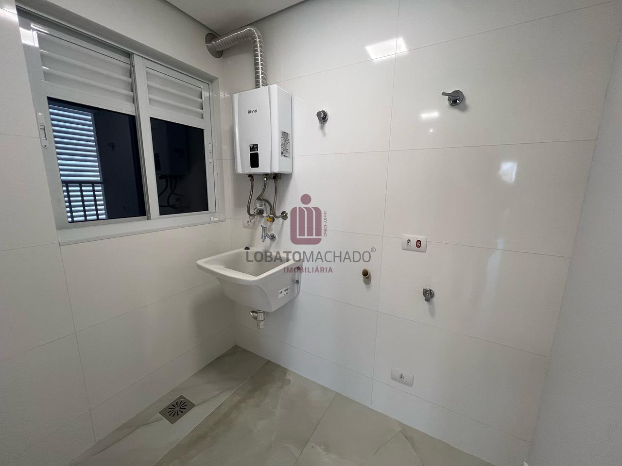 APARTAMENTO - ELEGANCE TOWER - CENTRO