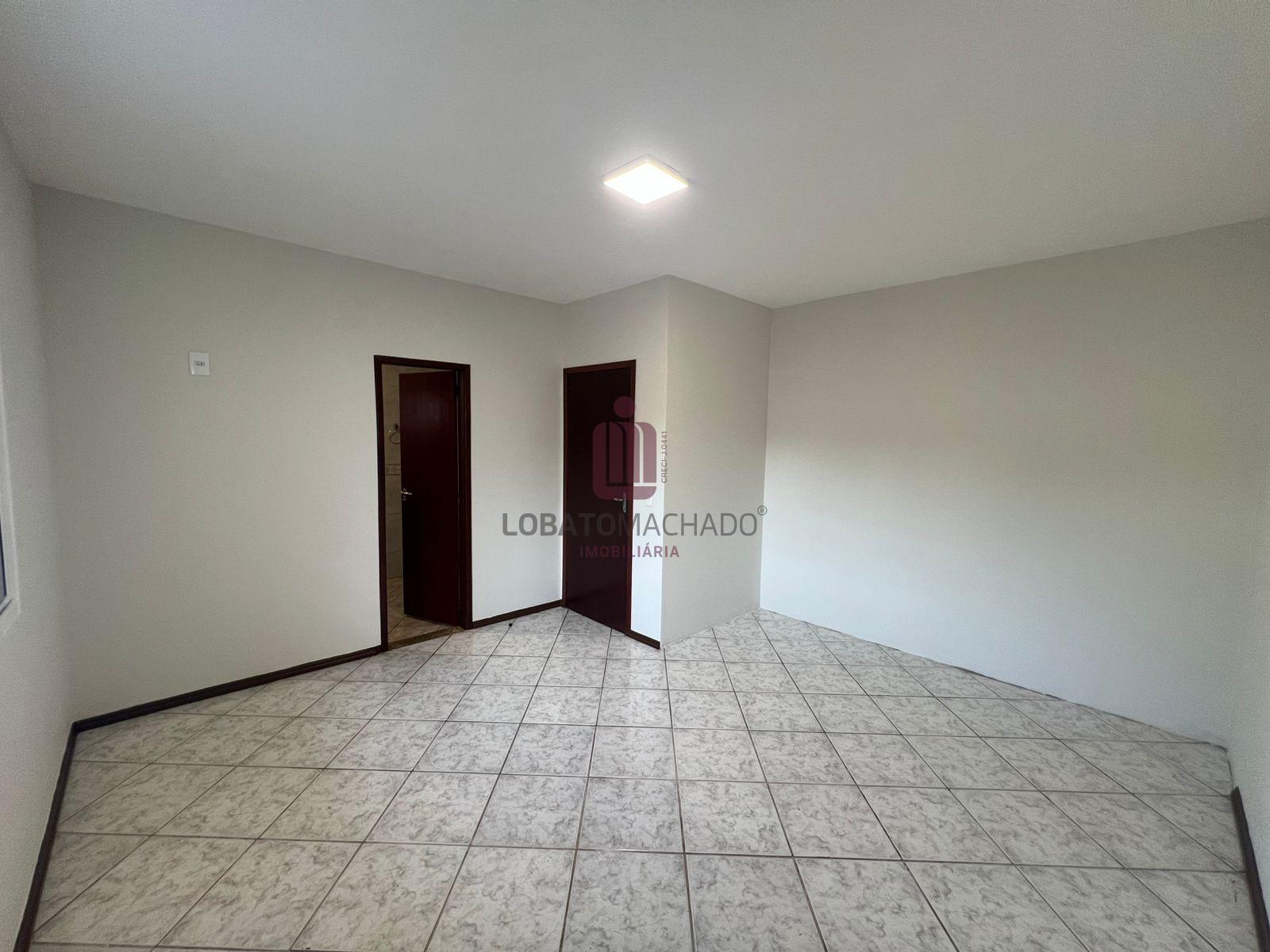 CASA    EDÍCULA  AOS FUNDOS - RUA ESTEIO - LANCASTER