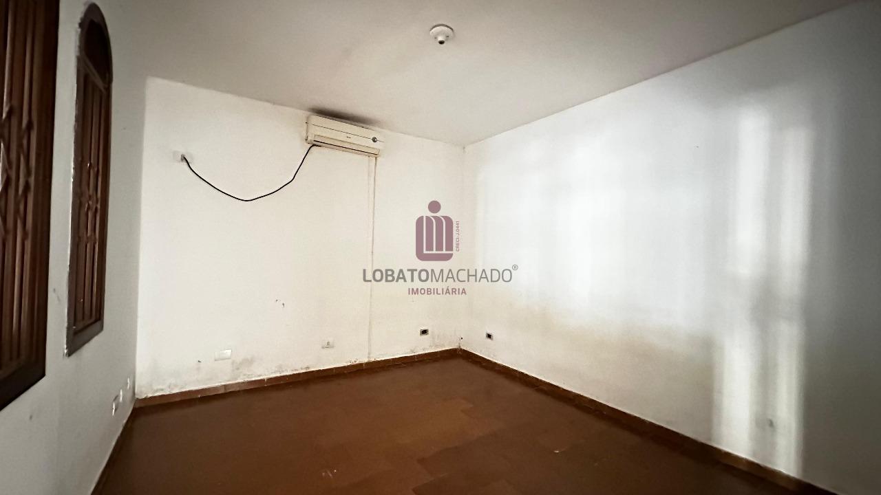 CASA - RUA DOM PEDRO II - CENTRO