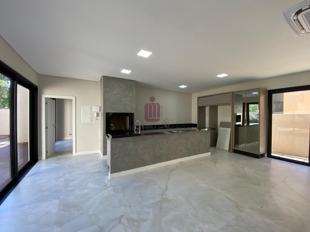 SOBRADO ALTO PADRÃO - CONDOMÍNIO VILLAGE IGUAÇU