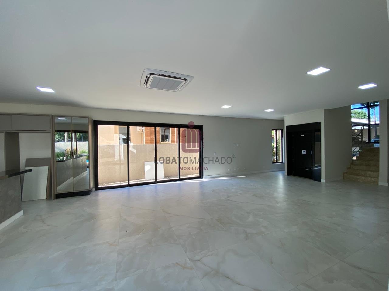 SOBRADO ALTO PADRÃO - CONDOMÍNIO VILLAGE IGUAÇU