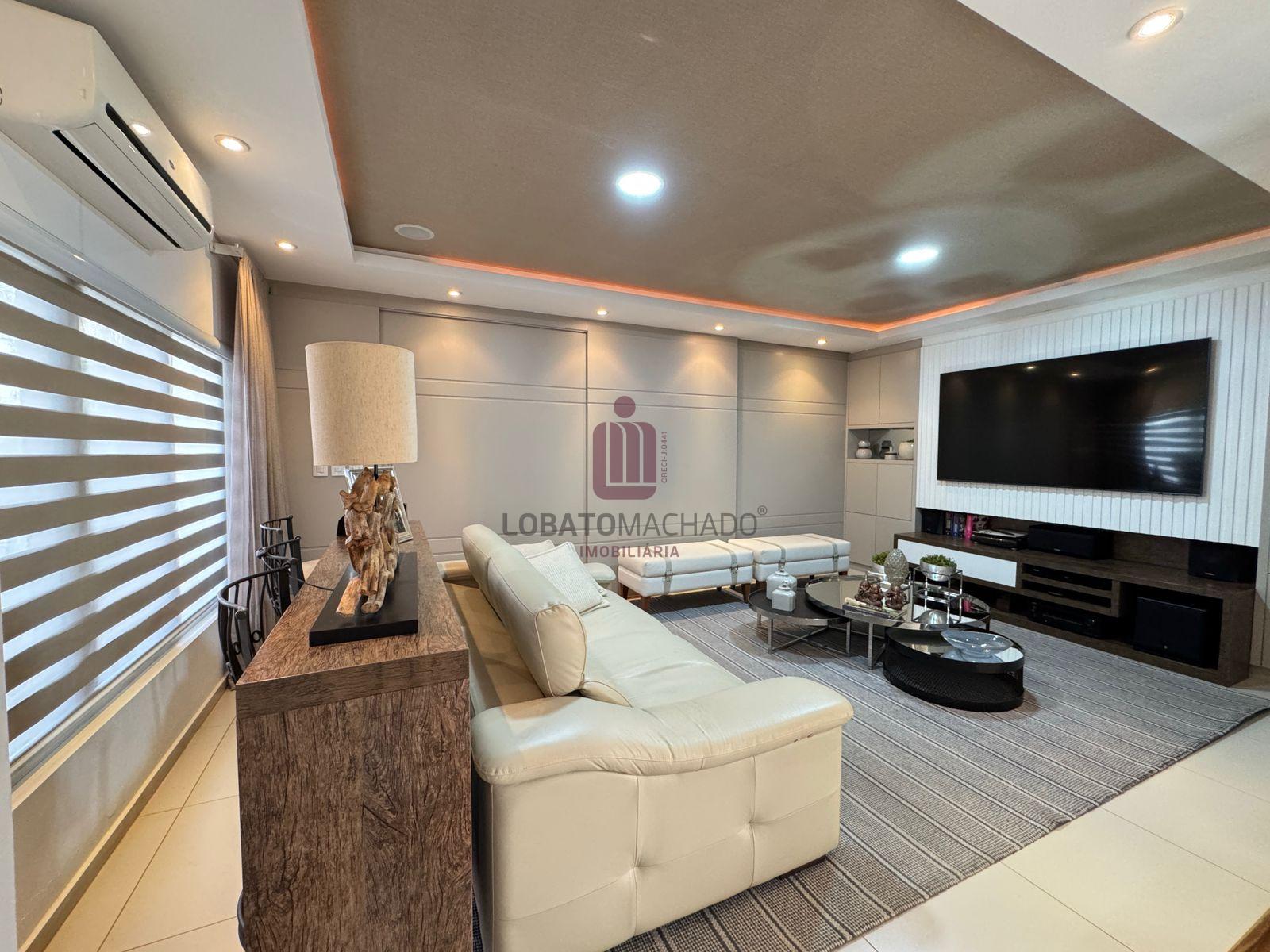 SOBRADO ALTO PADRÃO - CONDOMÍNIO LAGO DOS CISNES