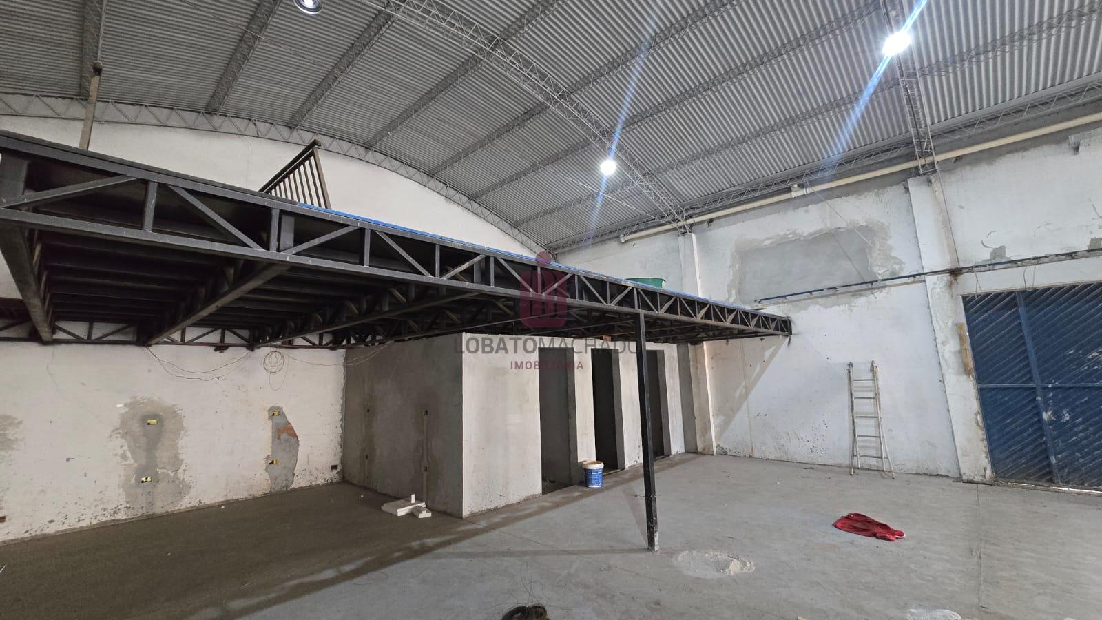 BARRACÃO COMERCIAL RUA DAS MISSÕES -  VILA PORTES.