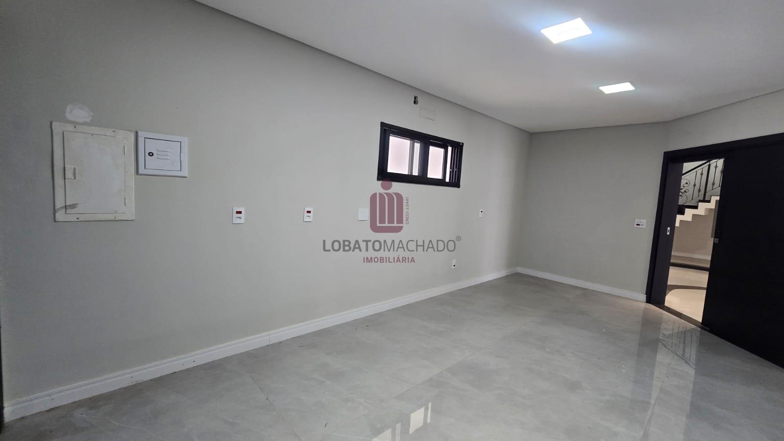 SOBRADO DE ALTO PADRÃO  -  CONDOMÍNIO PORTO SEGURO - AVENIDA TANCREDO NEVES