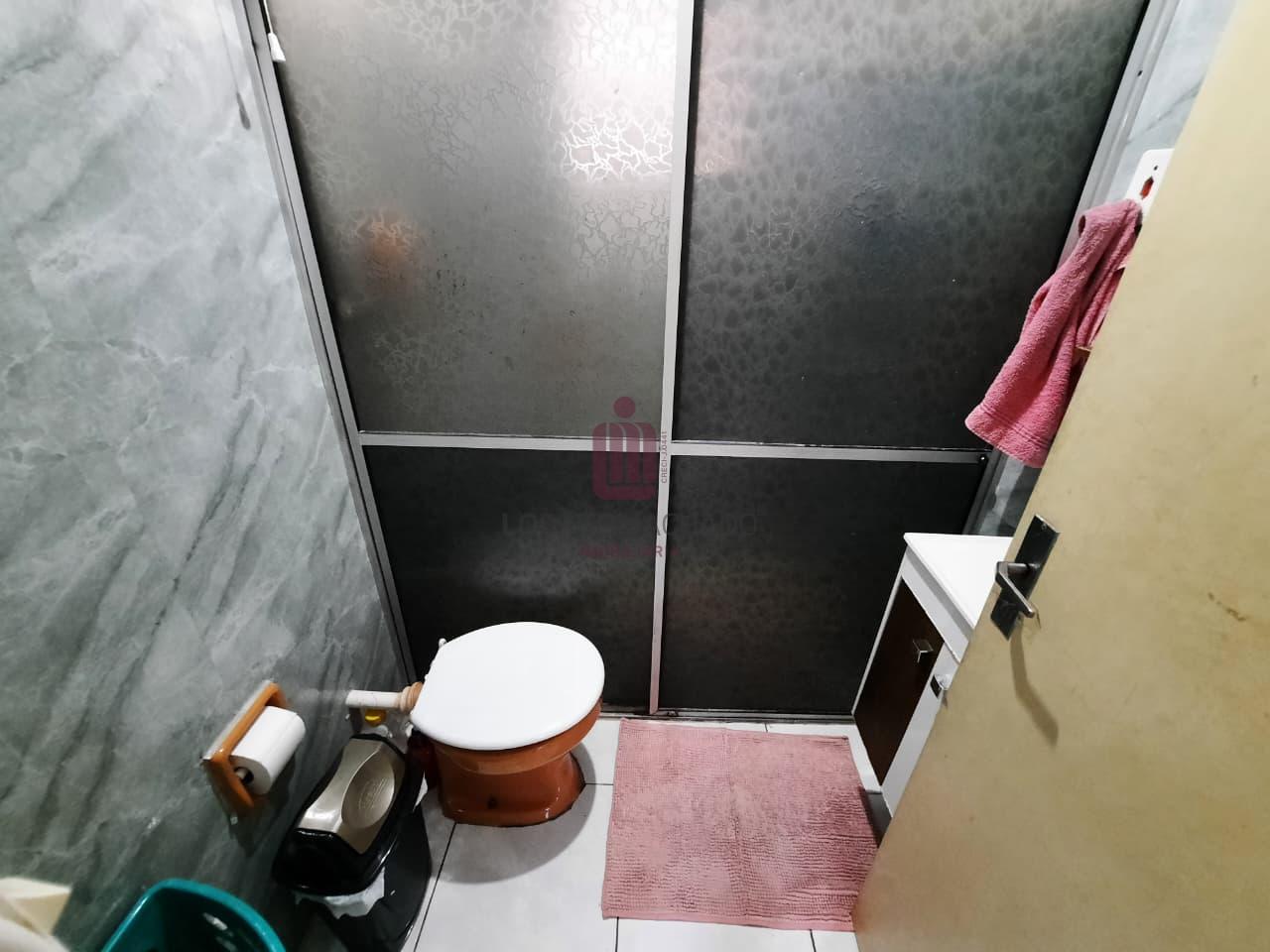 CASA E 02 APTOS - RUA LIMEIRA / E RUA AMOREIRA - JARDIM LARANJEIRAS