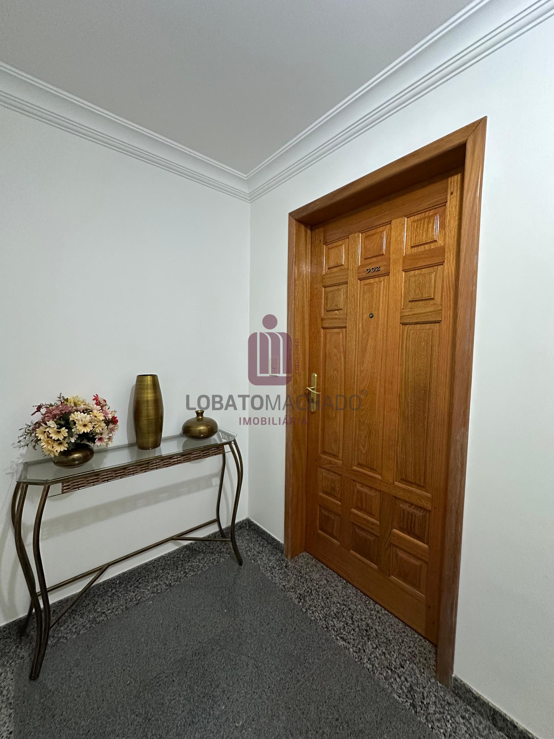 EDIFÍCIO TORRE AZUL - APARTAMENTO