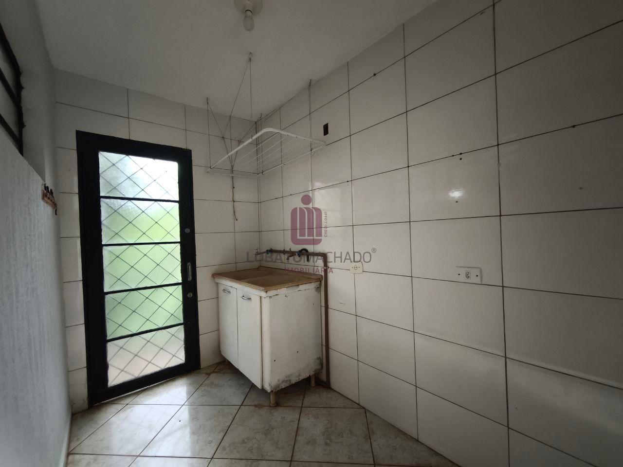 CASA - RUA AÇUCENAS - JARDIM ELIZA II