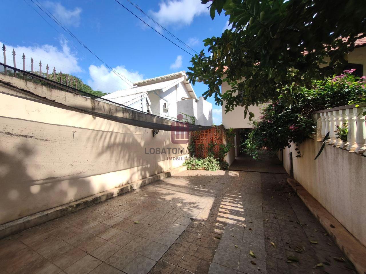 CASA - RUA AÇUCENAS - JARDIM ELIZA II