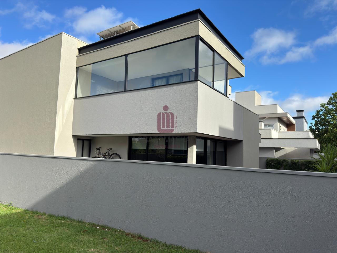 SOBRADO MOBILIADO - CONDOMÍNIO TERRAS ALPHA I