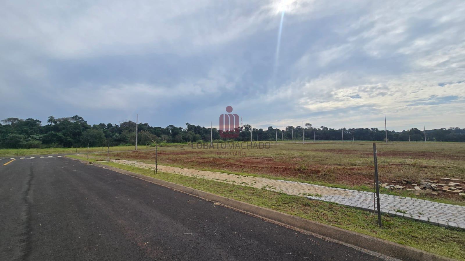 TERRENO - LOTEAMENTO RECANTO DO LAGO - AV. MARIA BUBIAK