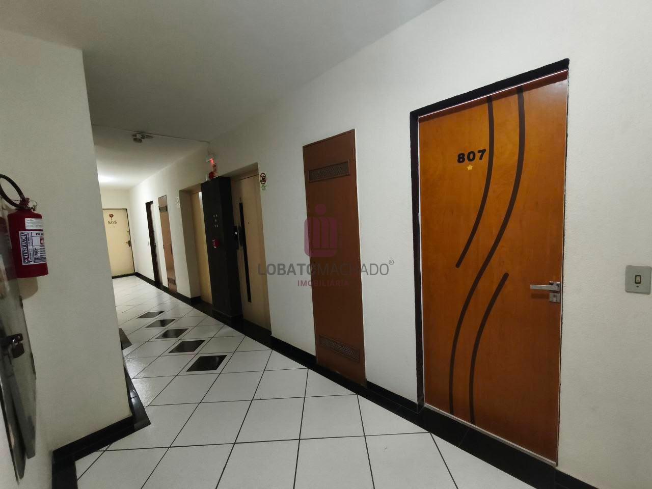 APARTAMENTO - EDIFÍCIO GRAND PRIX - CENTRO