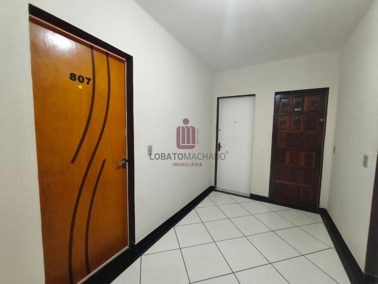 APARTAMENTO - EDIFÍCIO GRAND PRIX - CENTRO